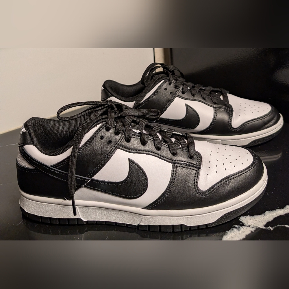 Nike Dunk Low “Panda” Black/White Size 10 Like New MSRP $130 - Picture 6 of 12